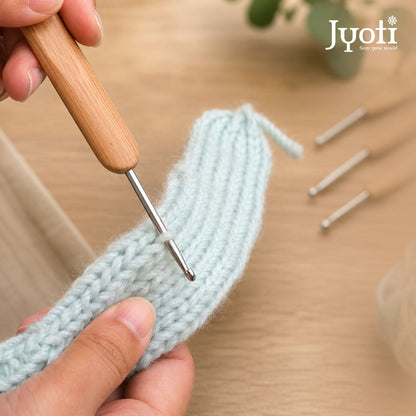 Crochet Hook - Steel - 5.5" / 14cm (Bamboo Handle) - (For Thread Work)