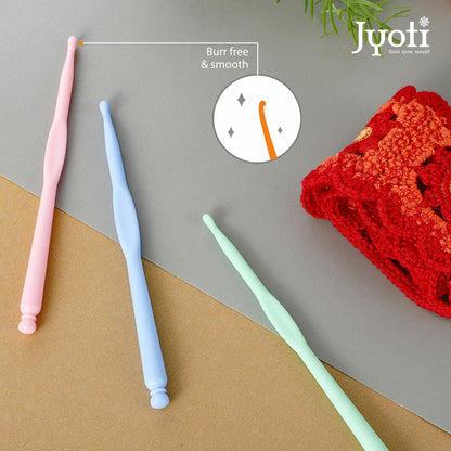 Crochet Hook - Plastic - 6" / 15cm - (For Wool Work)