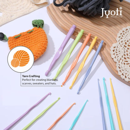 Crochet Hook - Plastic - 6" / 15cm - (For Wool Work)